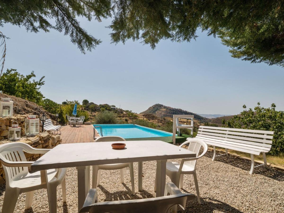 Belvilla By Oyo Modern Villa In Nissoria With Pool Exterior photo